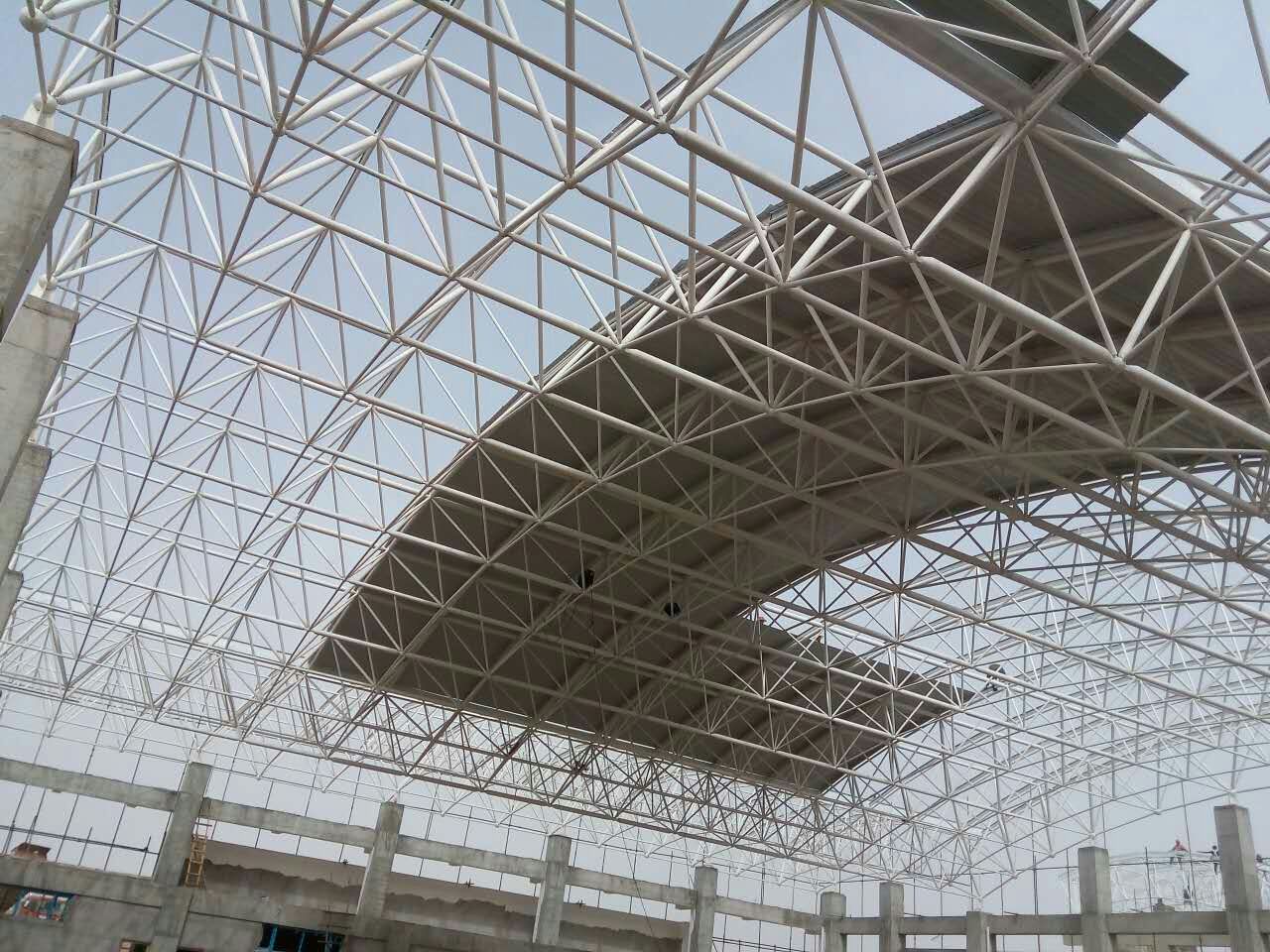 峨眉山一汽网架
